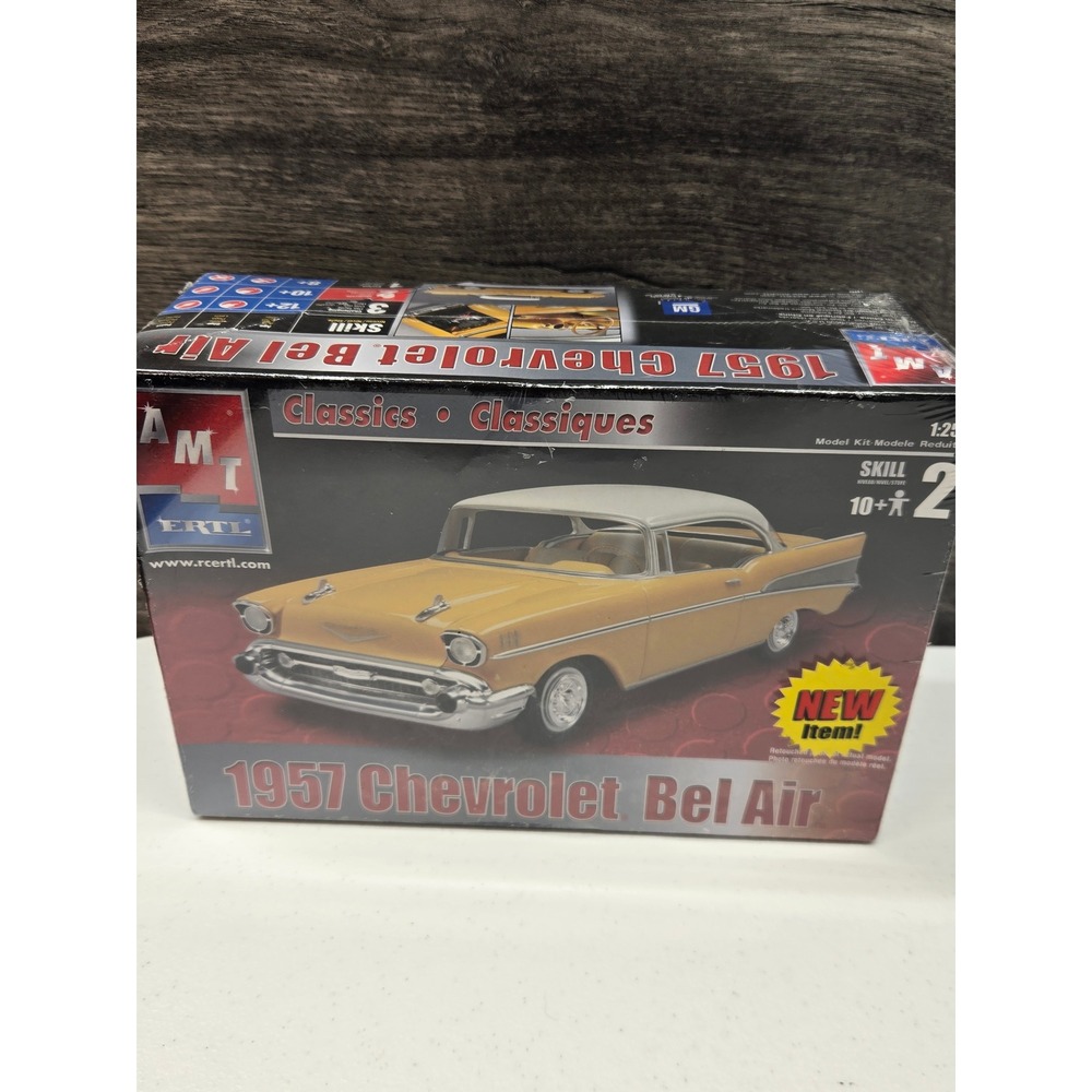 AMT Ertl 1957 Chevrolet Bel Air 1:25 Scale Model Car Kit Skill 2 31955 Sealed